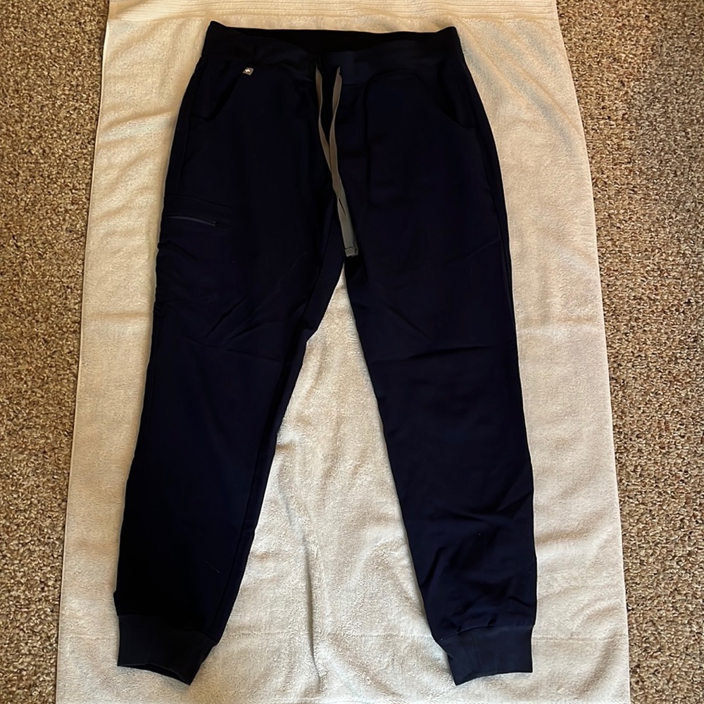 Figs Navy Zamora Jogger Scrub pants, medium, gently used.